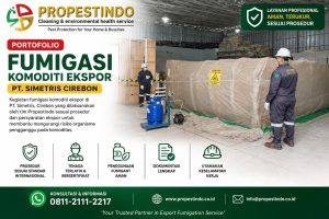 Tim Propestindo melaksanakan kegiatan fumigasi komoditi ekspor di PT. Simetris Cirebon menggunakan fumigation sheet di area gudang.